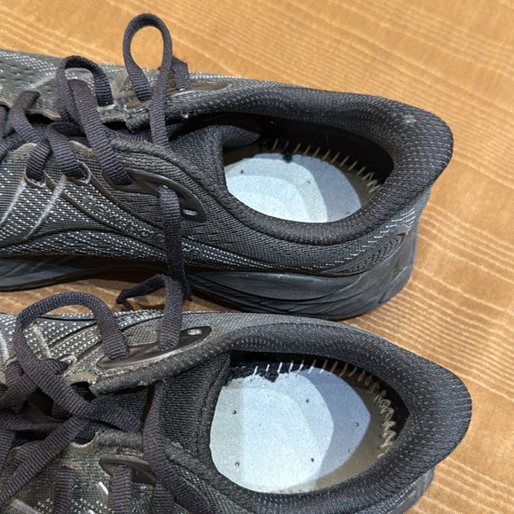 New Balance Sneakers - Picture 6 of 7